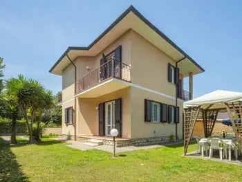 Location Maison à Marina Pietrasanta 8 personnes, Viareggio