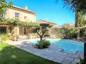 Location Maison à Robion 5 personnes, Roussillon