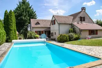 Location Maison à Cérilly 8 personnes, Auvergne