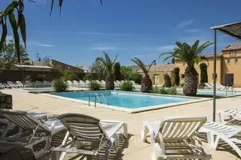 Location Maison à Arles 7 personnes, Paradou