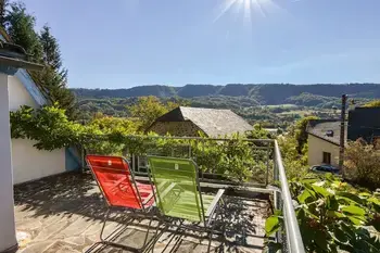 Location Maison à Vic Sur Cère 6 personnes, Auvergne