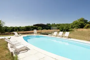 Location Maison à Roussines 8 personnes, Poitou Charentes