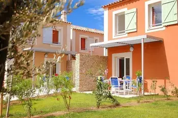 Location Maison à AIGUES MORTES 6 personnes