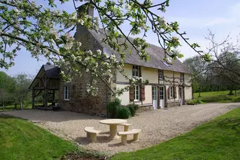 Location Maison à Isigny Le Buat 8 personnes, Basse Normandie