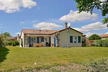 Location Villa à Vasles 4 personnes, Poitou Charentes