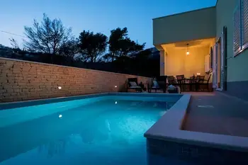 Location Villa à Zrnovnica 9 personnes, Dalmatie