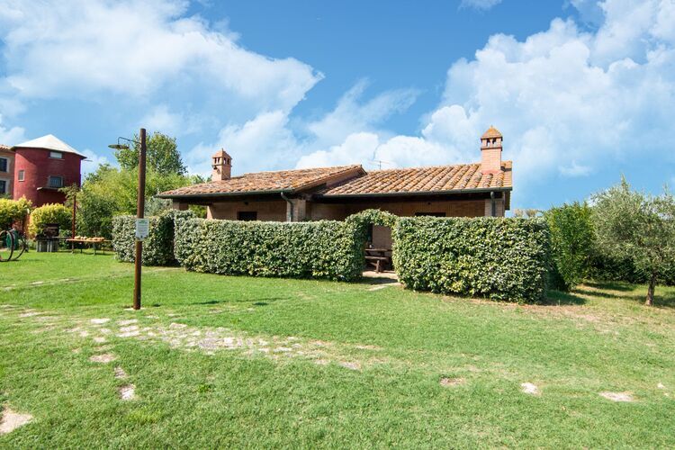 Location Gîte à Castiglione del Lago 6 personnes, Ombrie