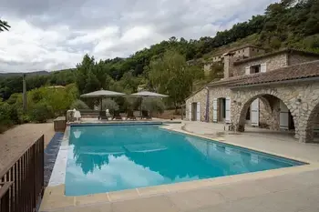 Location Villa à Les Salelles 7 personnes, Grospierres