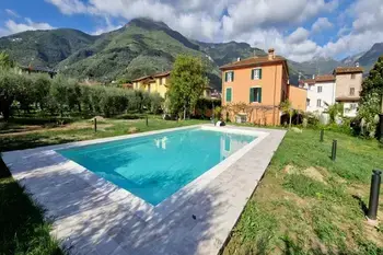 Location Villa à Camaiore   LU 8 personnes, Forte dei Marmi