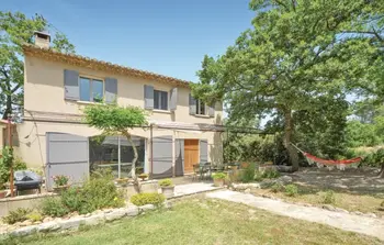 Location Maison à Saint Rémy de Provence 8 personnes, Paradou