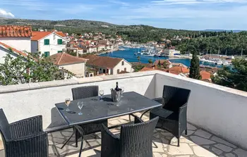 Location Maison à Milna 12 personnes, Ile de Brac