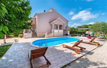 Location Maison à Zadar 7 personnes, Razanac