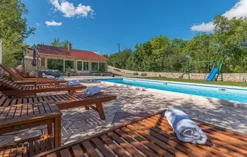 Location Maison à Knin 8 personnes, Dalmatie