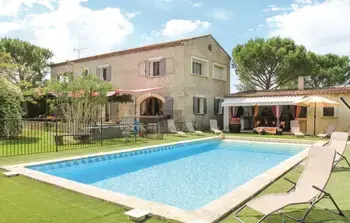 Location Maison à Châteaurenard 8 personnes, Maillane