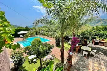 Location Maison à Francavilla di Sicilia 6 personnes, Gaggi