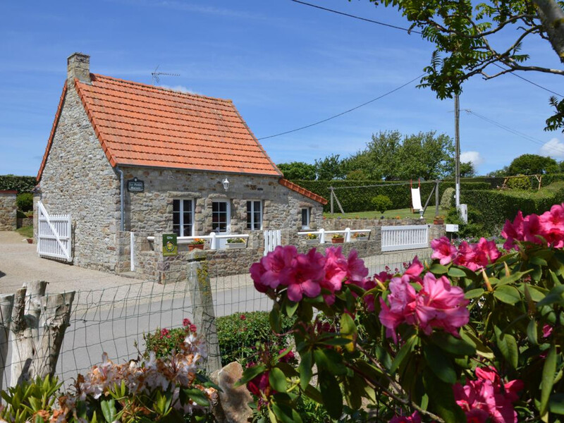 Location Gîte à Les Moitiers d'Allonne 8 personnes, Surtainville