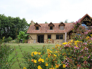 Location Gîte à Le Val Saint Père 7 personnes, Bacilly