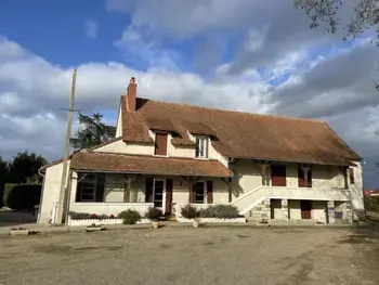 Location Gîte à Saint Pourçain sur Sioule 9 personnes