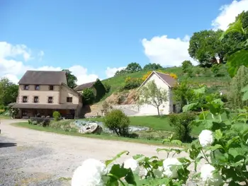 Location Gîte à Vernusse 12 personnes