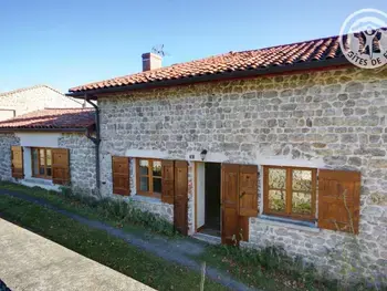 Location Gîte à Essertines en Châtelneuf 6 personnes, Rhône Alpes