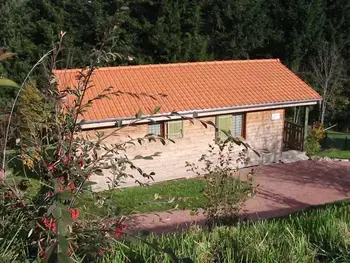 Location Gîte à Les Noes 4 personnes