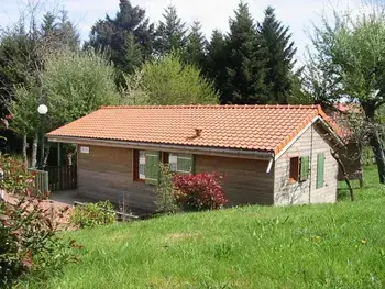 Location Gîte à Les Noes 4 personnes