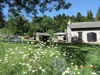 Location Gîte à Queyrières 8 personnes, Auvergne