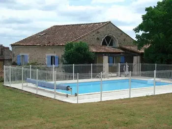 Location Gîte à Charras 6 personnes