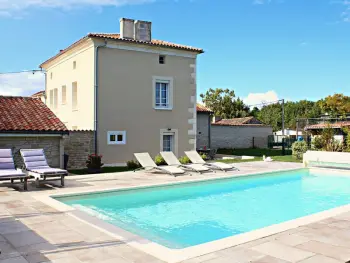 Location Gîte à Vars 6 personnes, Poitou Charentes