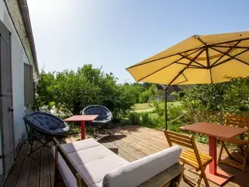 Location Gîte à Saint Pierre de Chignac 5 personnes, Aquitaine