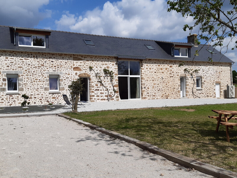 Location Gîte à Saint Léonard des Bois 12 personnes, Sarthe