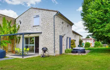 Location Maison à Eyrans 8 personnes, Aquitaine