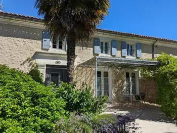 Location Gîte à Salles de Barbezieux 2 personnes, Poitou Charentes