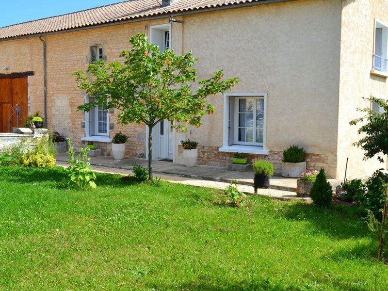 Location Gîte à Val de Bonnieure 6 personnes, Charente