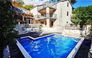 Location Maison à Blaca 8 personnes, Kastel Kambelovac