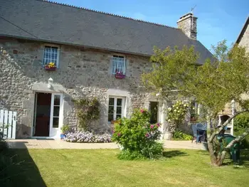 Location Gîte à Orval sur Sienne 8 personnes, Bréhal