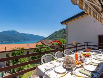 Location Maison à Stazzona Germasino 8 personnes, Varenna