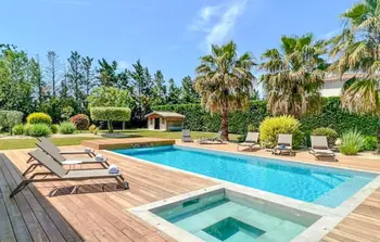 Location Maison à Maillane 8 personnes, Mouriès