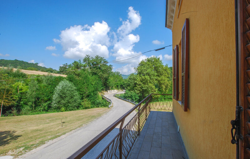 Location Maison à Cagli 6 personnes, Acqualagna