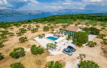 Location Maison à Pucisca   Praznica 5 personnes, Povlja