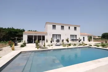 Location Villa à Arles 8 personnes