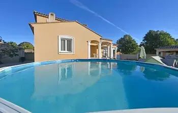 Location Maison à Arles 8 personnes, Paradou