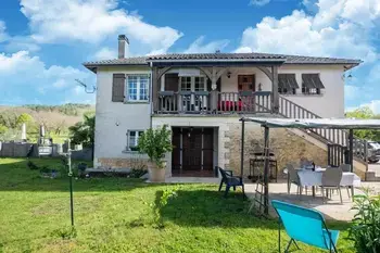 Location Maison à Saint Léon sur Vézère 4 personnes