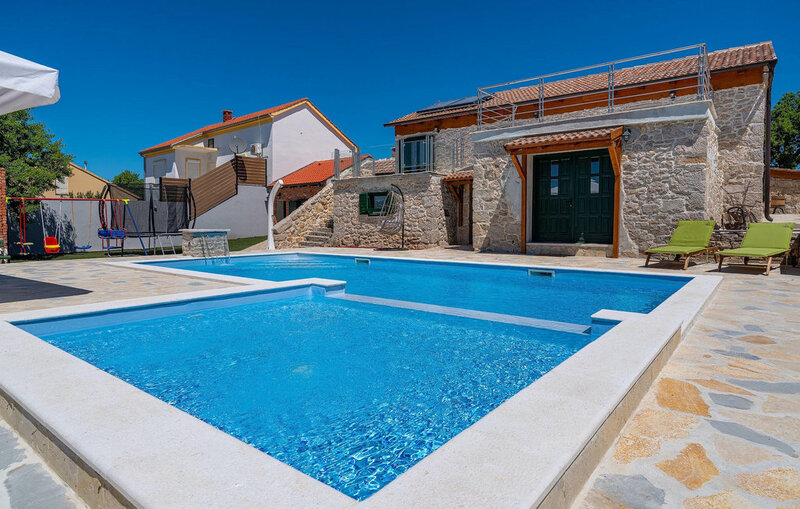 Location Maison à Zadar 14 personnes, Benkovac