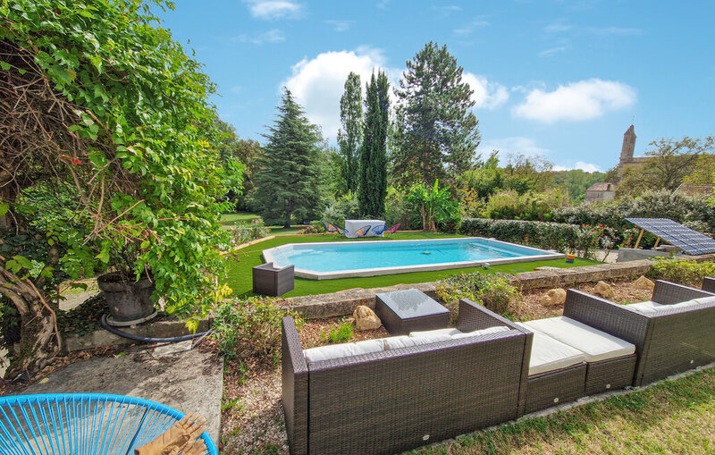 Location Maison à Bieujac 10 personnes, Gironde