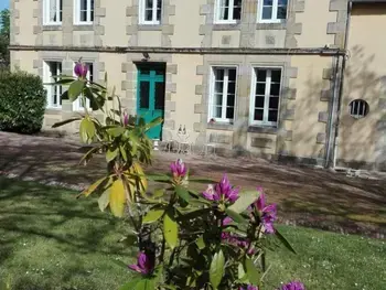 Location Gîte à Gipcy 15 personnes, Auvergne