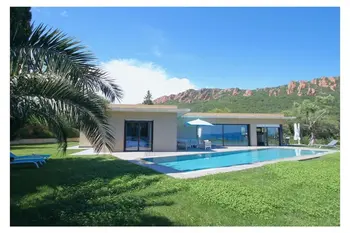 Location Villa à Saint Raphaël 10 personnes