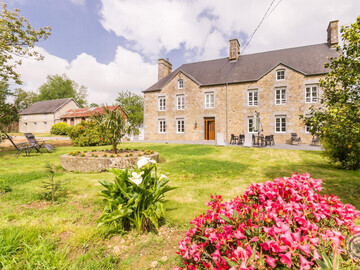 Location Gîte à Les Chambres Le Grippon 12 personnes, Bacilly