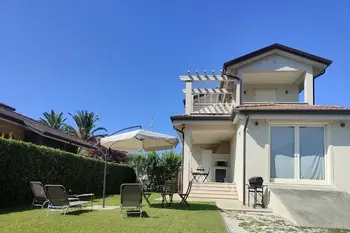 Location Maison à Lido di Camaiore 5 personnes, Viareggio